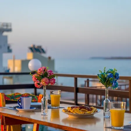 White Rose, Budget Flat In Chania Town Center *