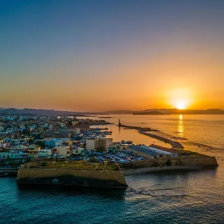 White Rose, Budget Flat In Chania Town Center Ханья